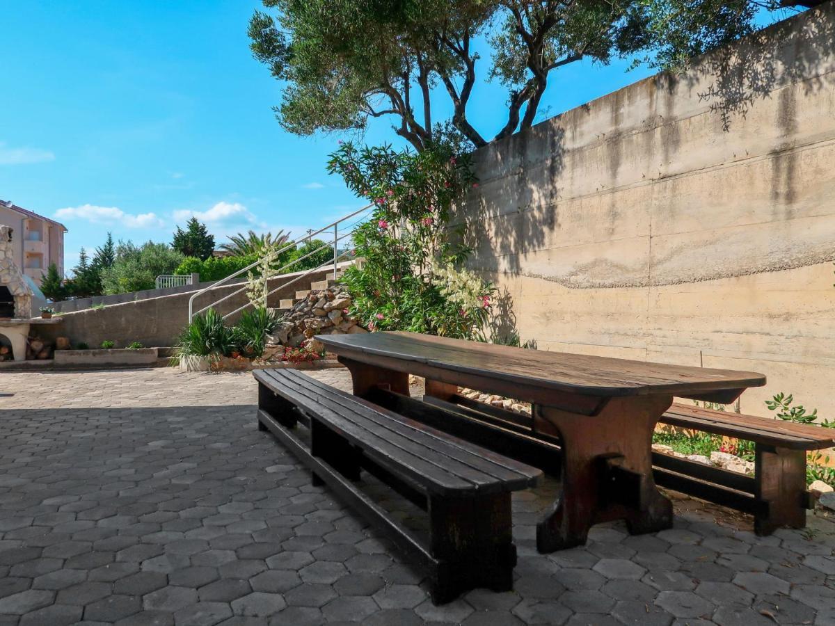 Apartment Andrea - Rab102 By Interhome Barbat na Rabu Bagian luar foto