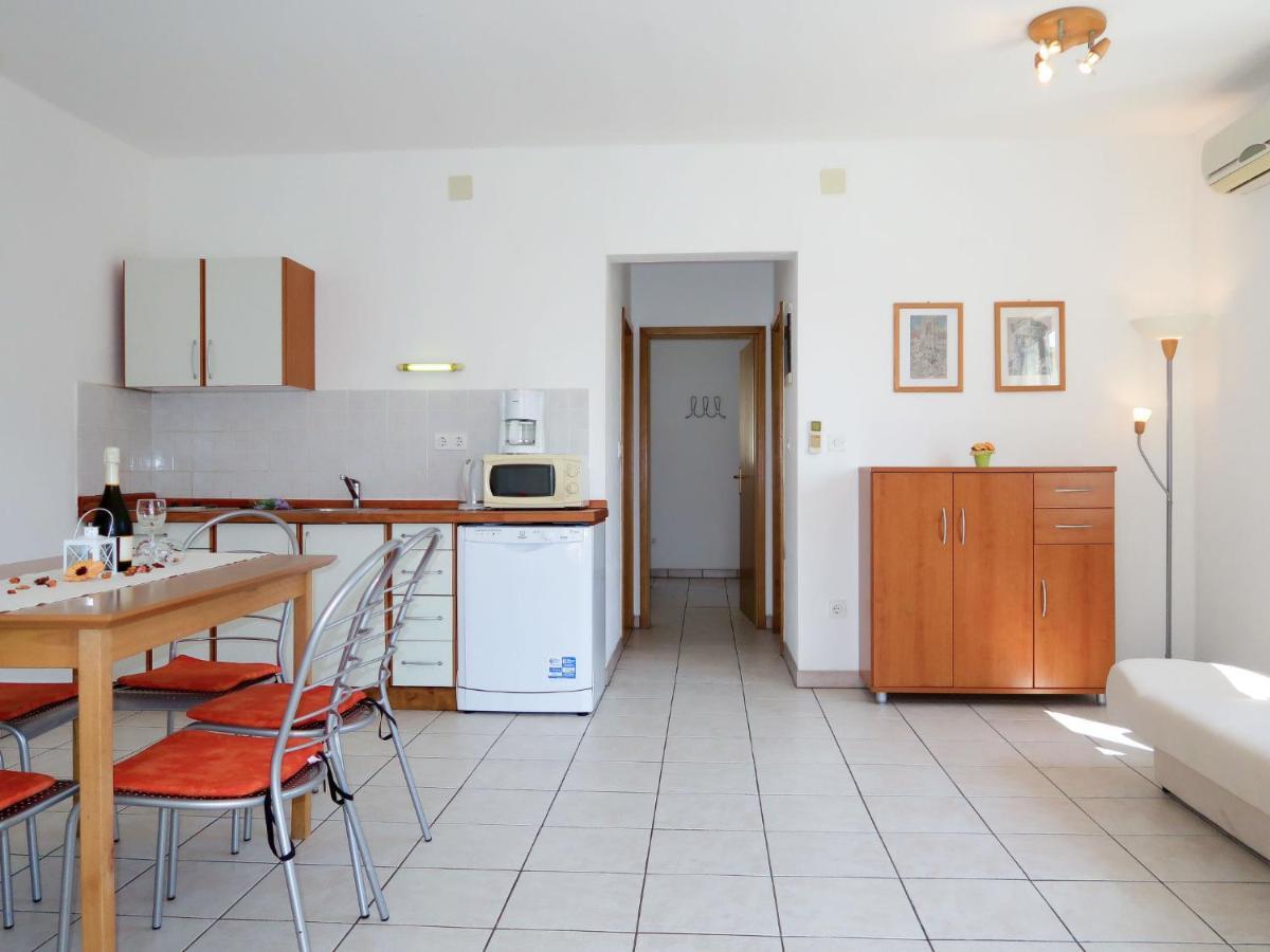 Apartment Andrea - Rab102 By Interhome Barbat na Rabu Bagian luar foto